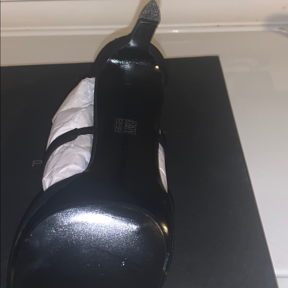 Sale 🎉Pelle Moda 💋Jeweled Black Sandal💋 - Picture 6 of 7